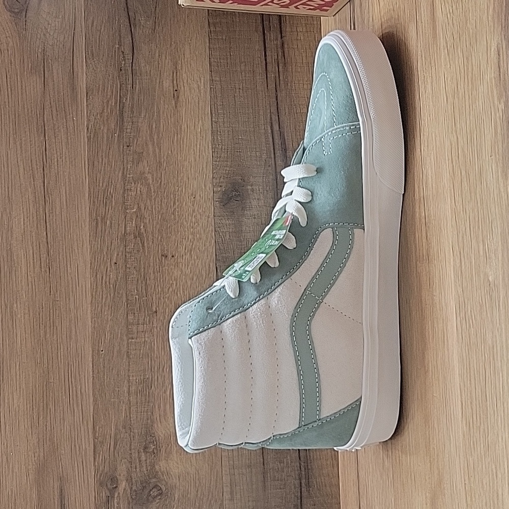 Van's SK8-Hi Brand new in the box - Picture 16 of 16